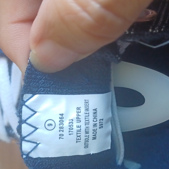 TOMMY BAHAMA Sz 9 No-Tie Memory Foam Slip-on Sneakers Navy Blue/White Striped - Picture 5 of 7